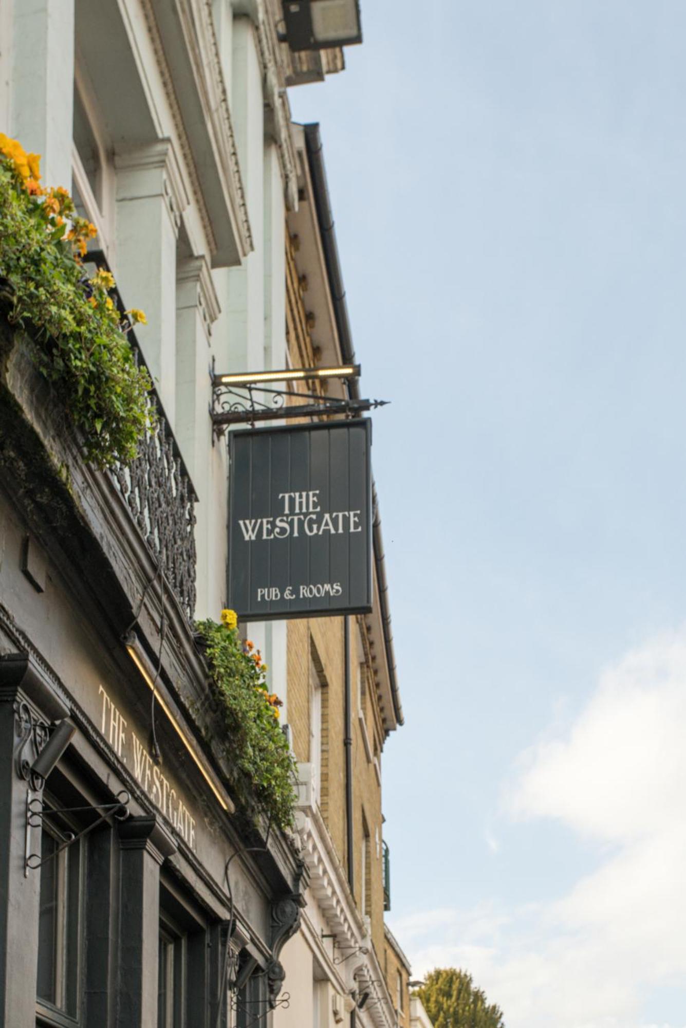 Hotel The Westgate Winchester Esterno foto